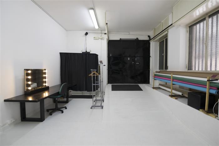 whitemoon studio sala posa a noleggio milano
