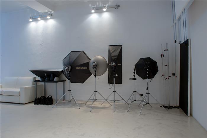 cadamosto eight studio fotografico a noleggio milano