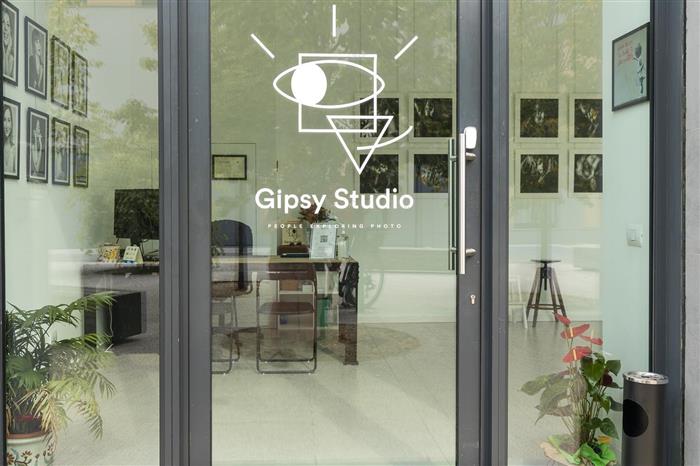 gipsy studio sala posa con limbo a noleggio milano